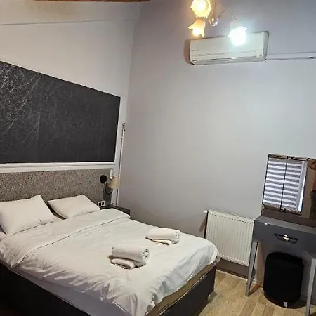 Osmanbey Duplex & Jacuzzi *